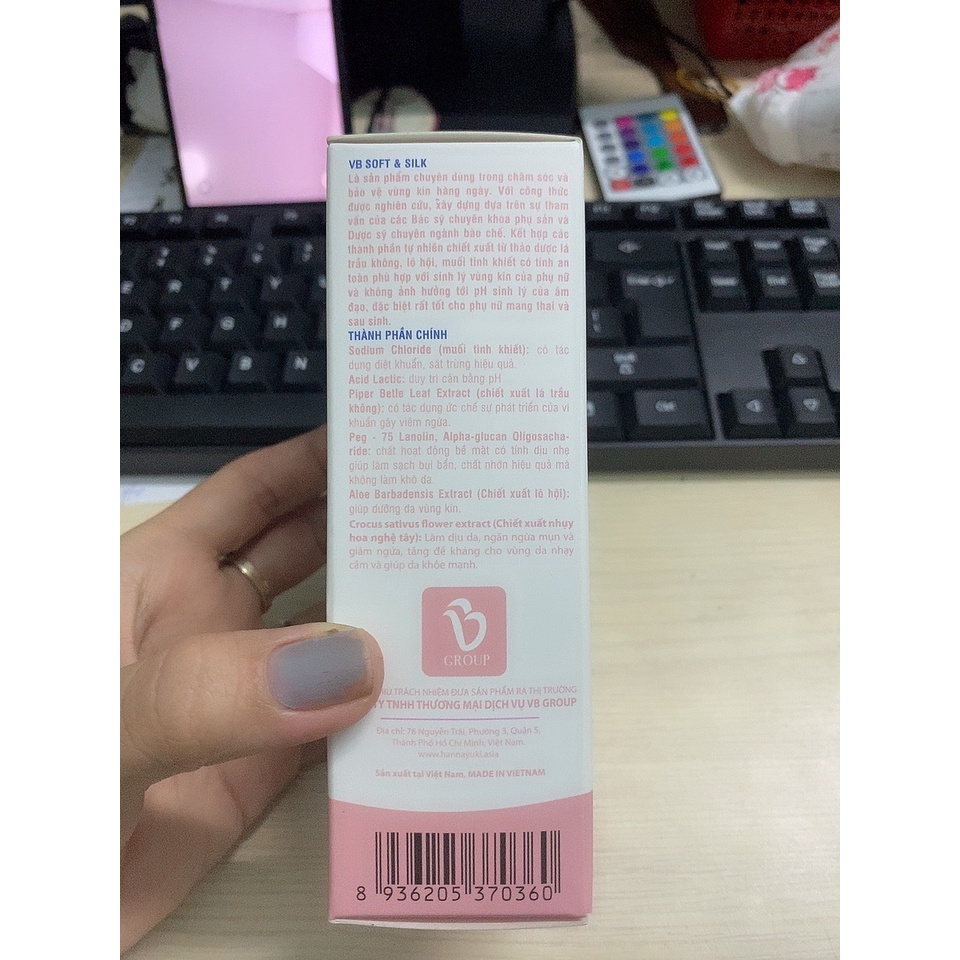 Dung dịch vệ sinh hana màu hồng