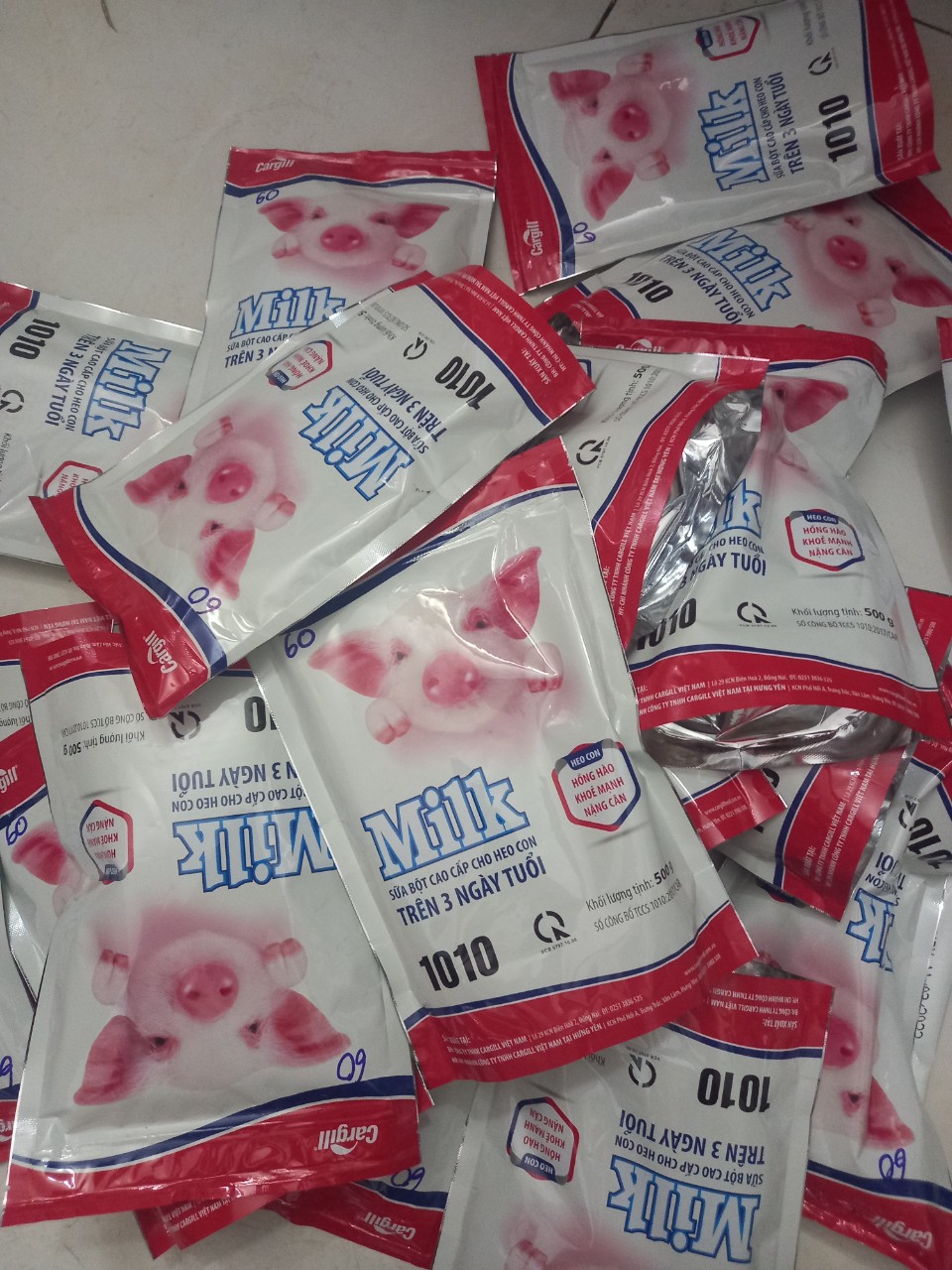Sữa Bột Chuyên Dùng Cho Heo Con, Gói 500g