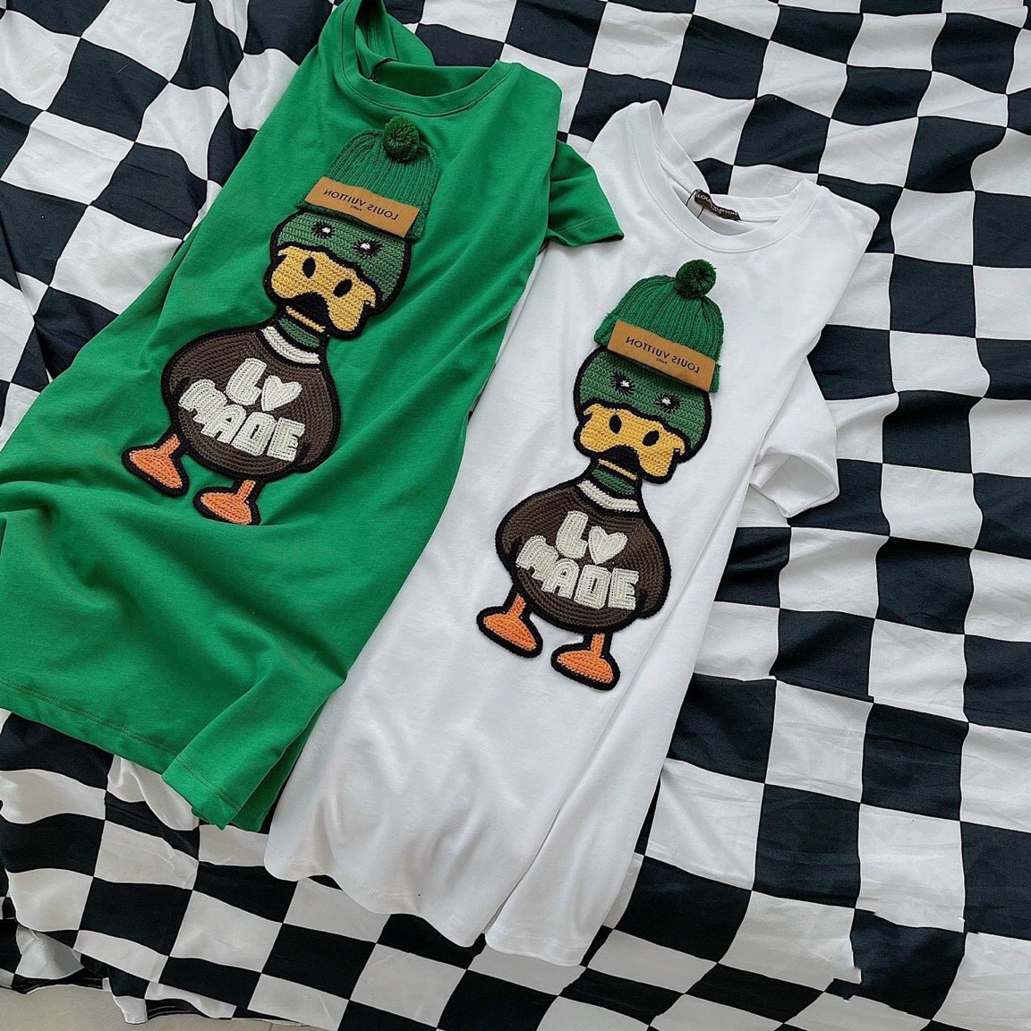 (free ship+voucher) Áo thun phom rộng vịt xanh siêu hot.