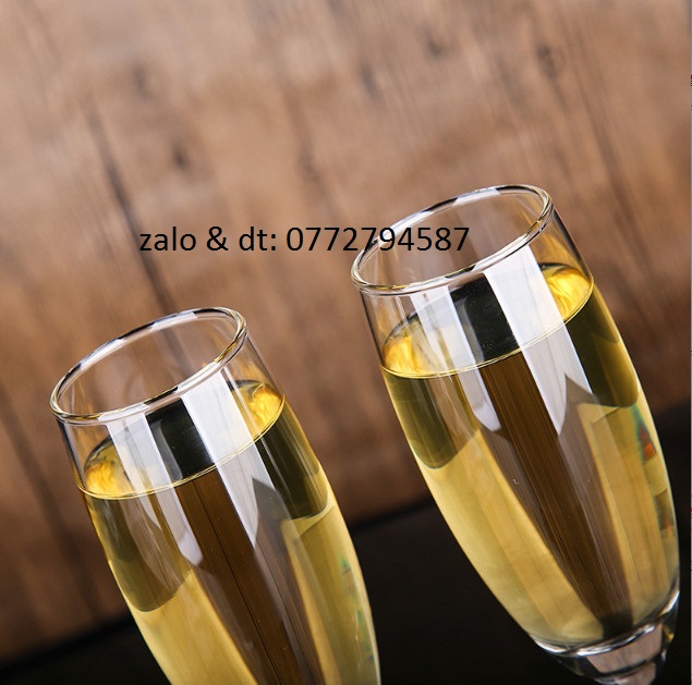 Ly Thủy Tinh Ocean Salsa Flute Champagne 165ml