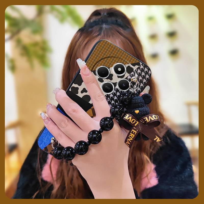 Waterproof Cartoon Phone Case For Redmi A4 5G Skin-friendly feel soft case Bear bracelet Simplicity protective case cute. 