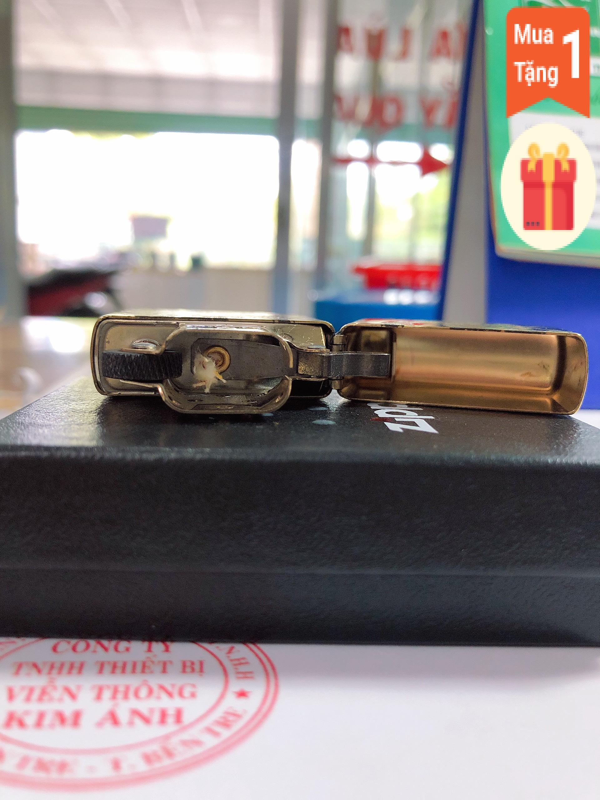 Bật lửa Zippo Mỹ High Polished Brass chủ đề Cô Gái Nhật