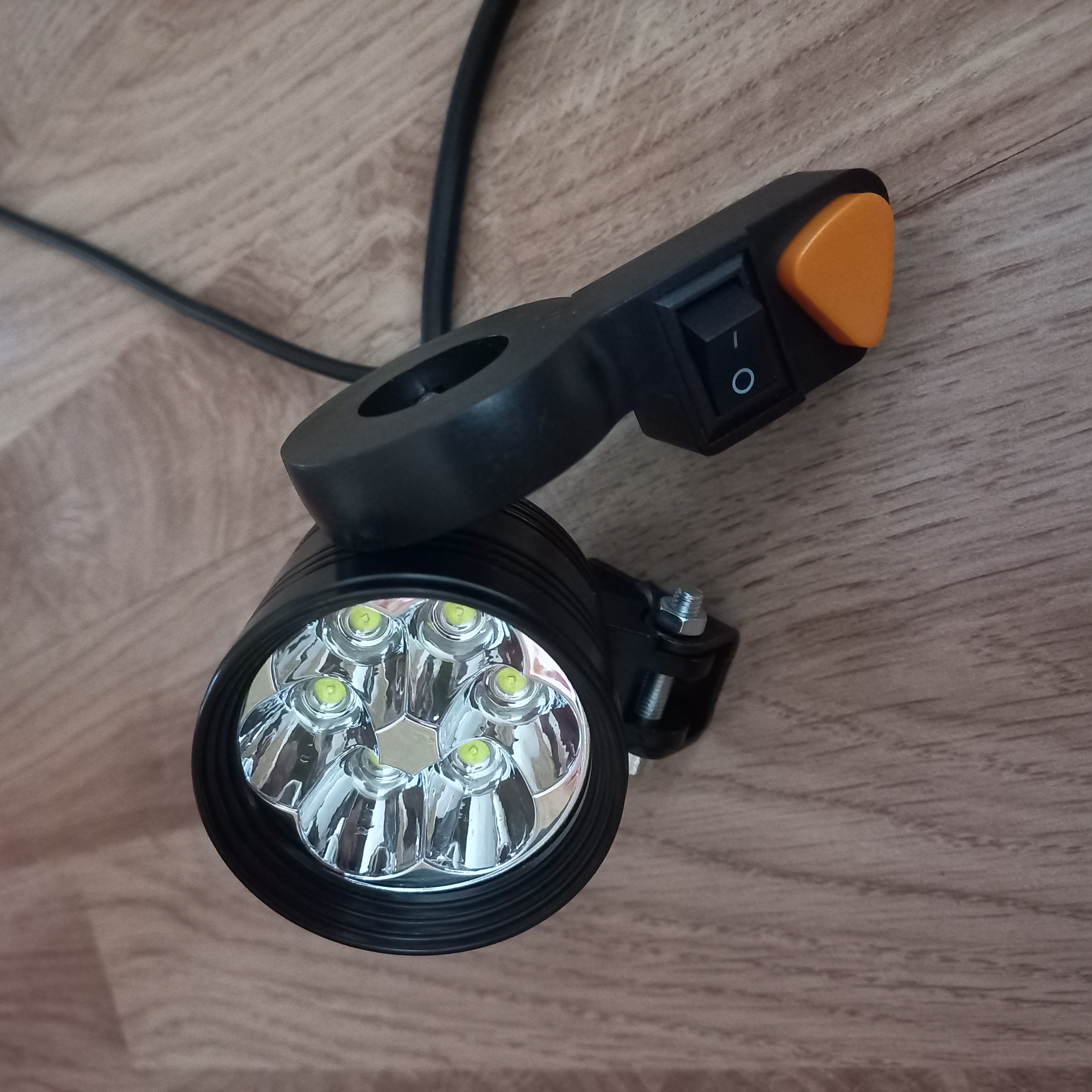 Bóng đèn trợ sáng L6 xe máy xe điện hàng loại 1 điện áp 12-80V