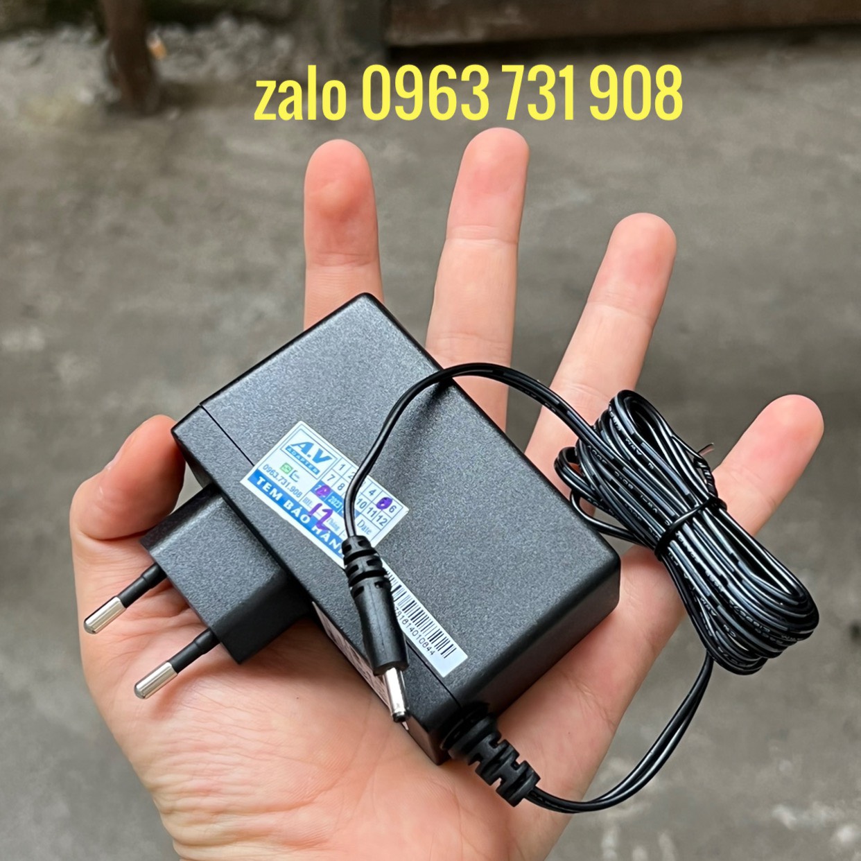 Sạc laptop haier 12v 2a