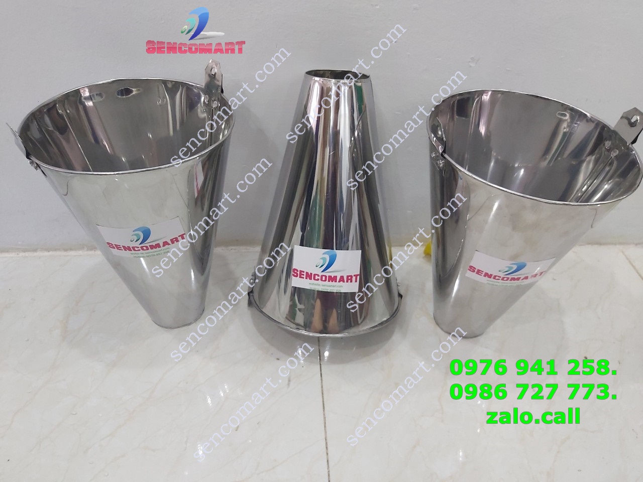 Phễu cắt tiết gà vịt chất liệu bằng inox siêu tiện lợi