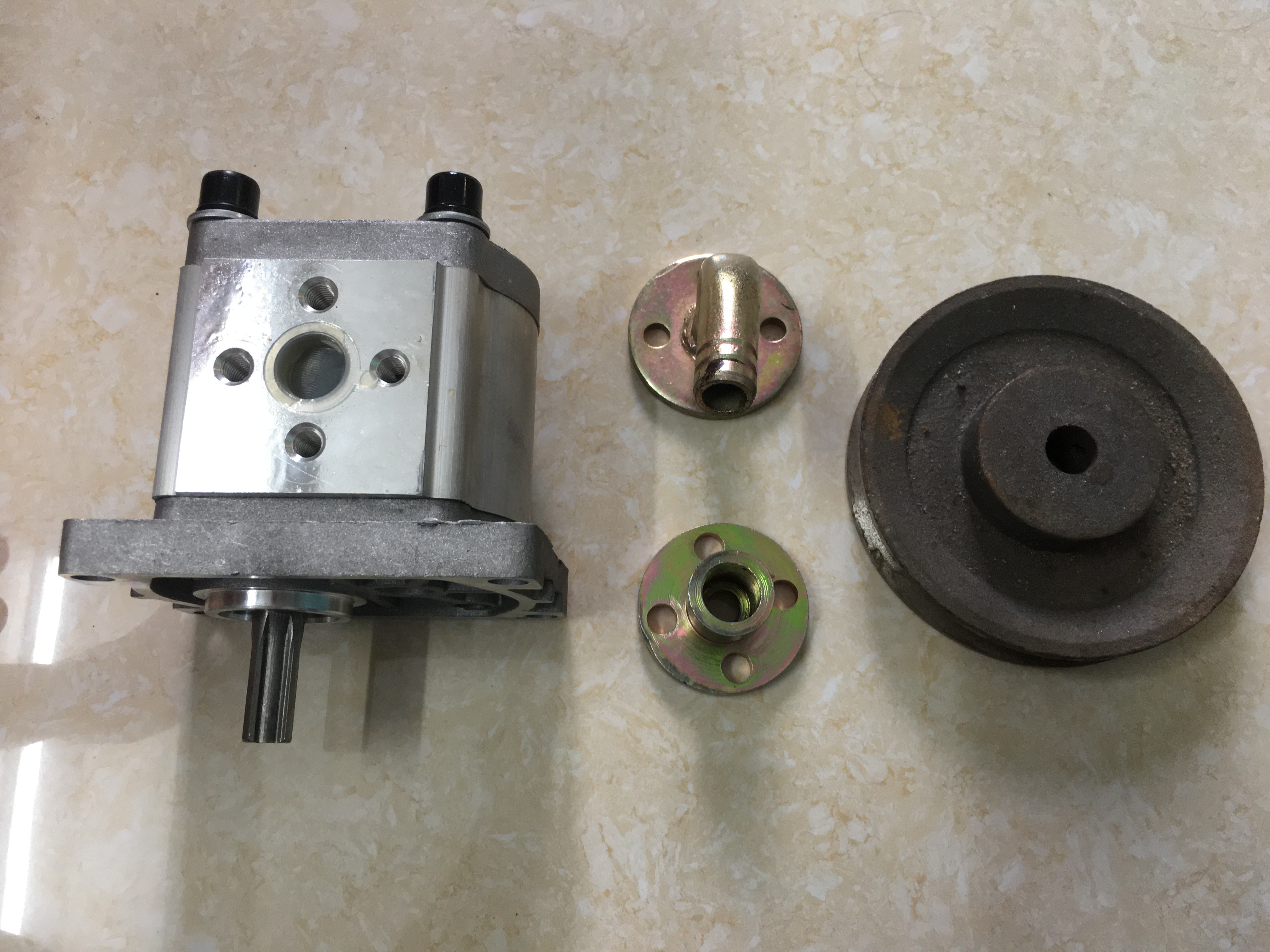 Bơm thủy lực dành cho ben và trợ lái, bơm E316
