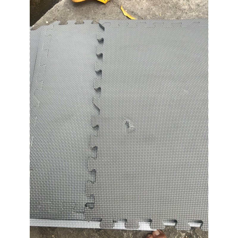 Hàng lỗi kích thước 60*60*1cm