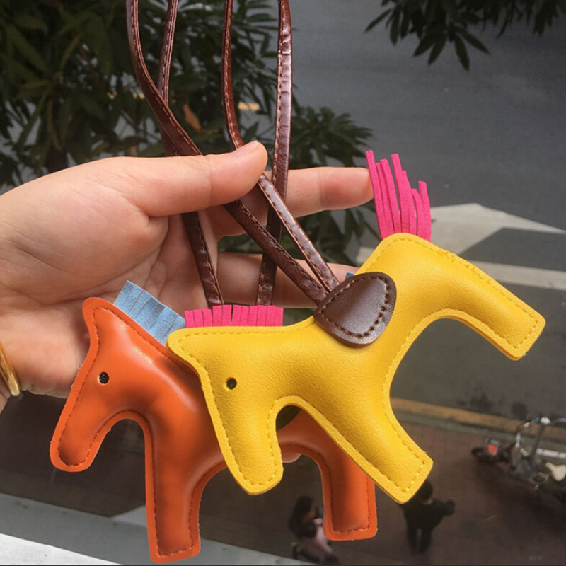 Handmade PU Leather Keyrings Horse Car Keychain Bag Charm Pendant Accessories XINZE