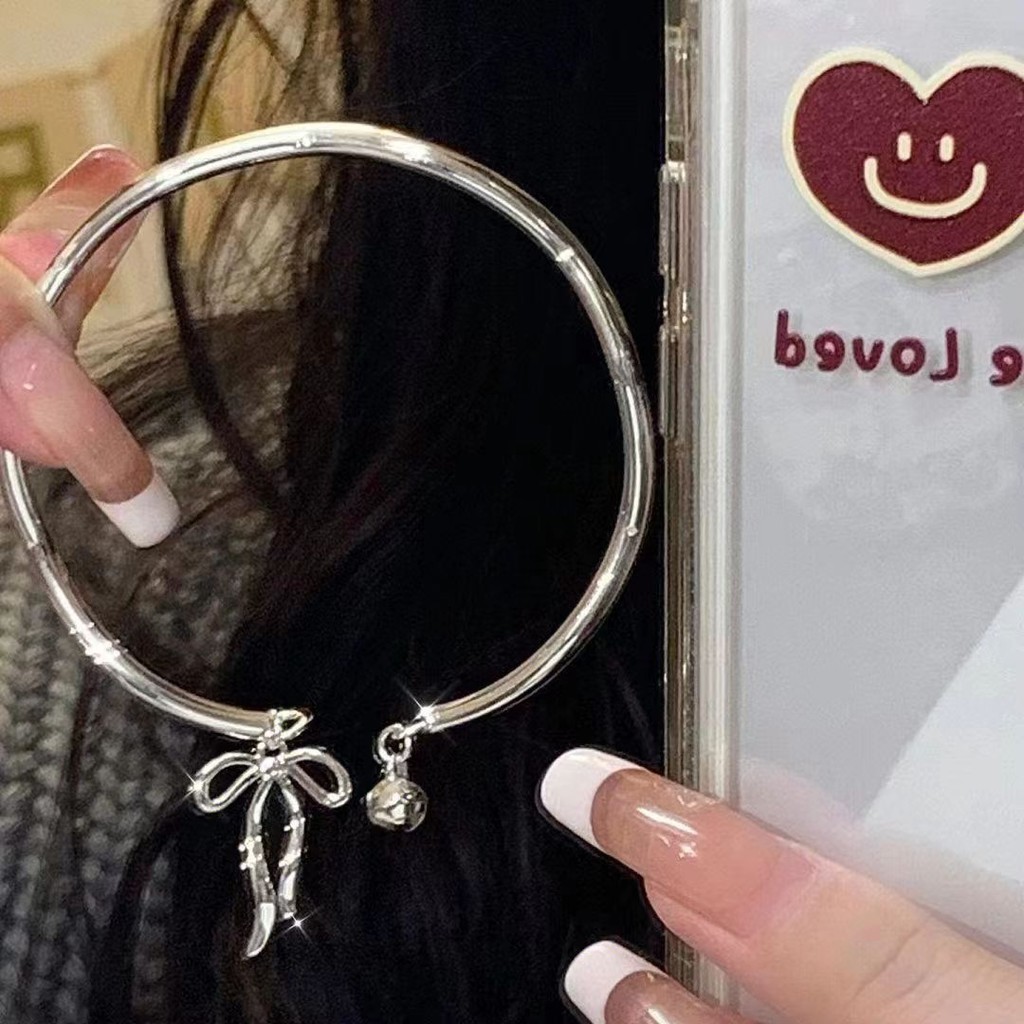 17km thanh lịch chuông nhỏ gắn nơ Bangle sóng bạc mở điều chỉnh Vòng Tay Nữ phụ kiện trang sức
