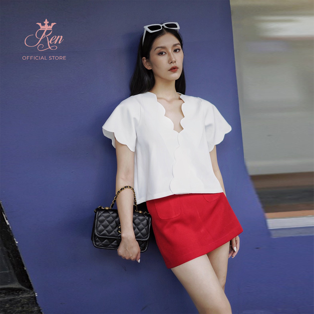 REN BY TEE - Áo Cổ Cánh Hoa Tay Ngắn