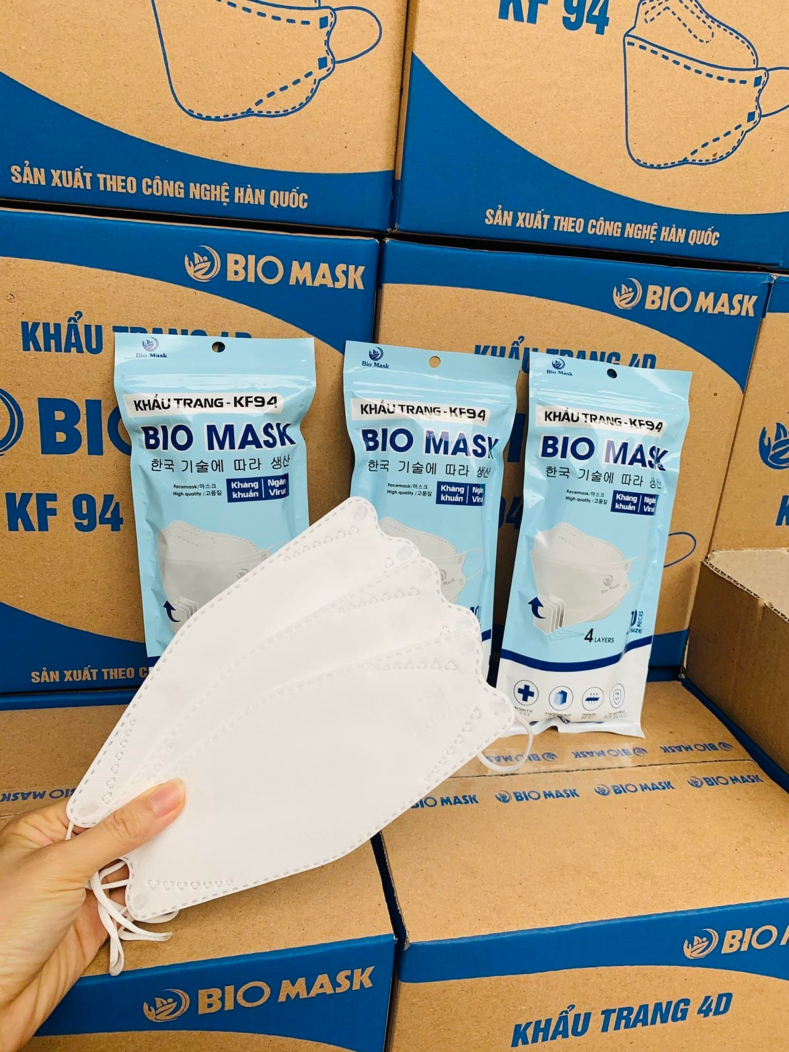THÙNG 300 CHIẾC KHẨU TRANG 4D KF94 BiO