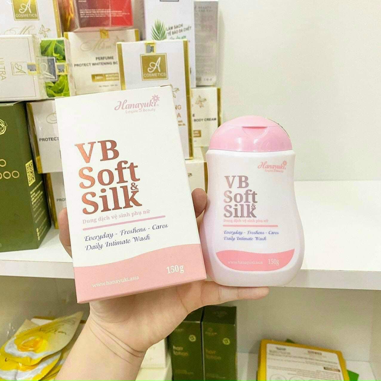 Dung Dịch Vệ Sinh Hana Soft Silk