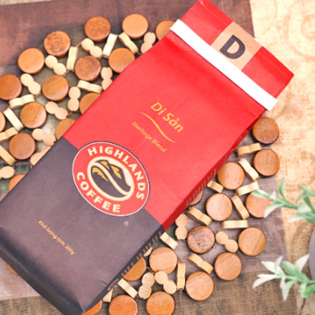 Cà Phê Rang Xay Di Sản Highlands Coffee (200g)
