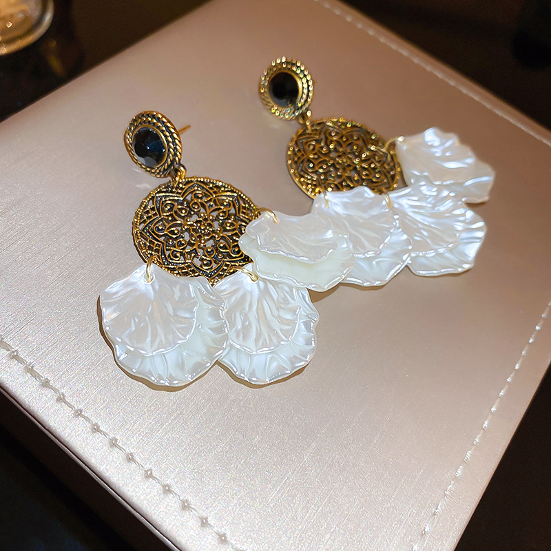 Pearl Korean pretty long earrings for women