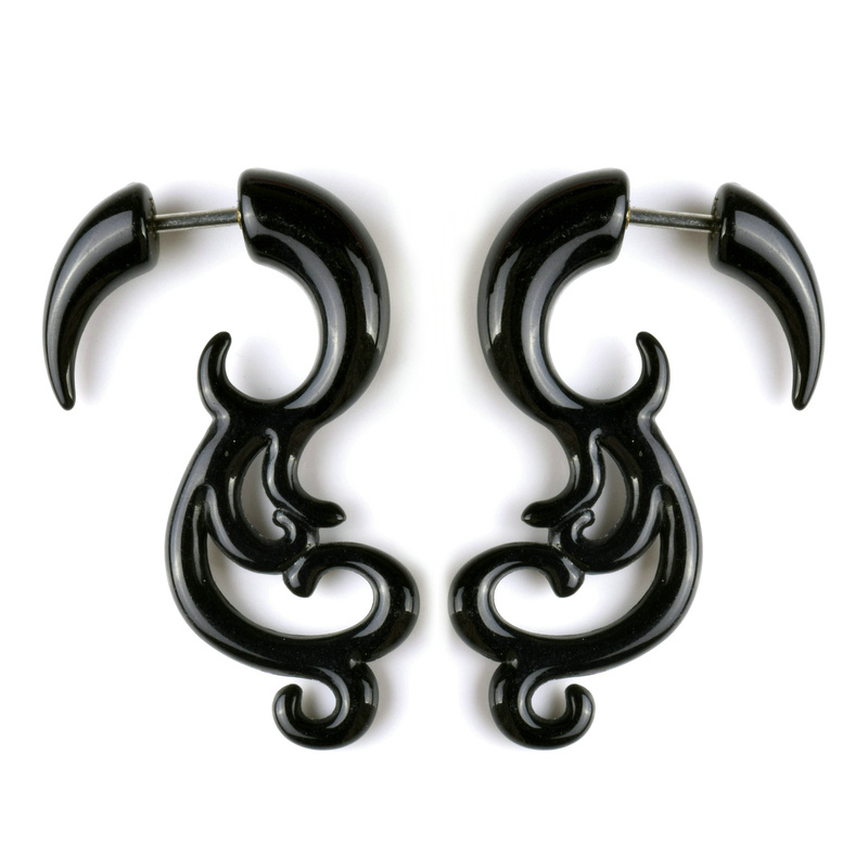 Orecchini Uomo In Acciaio Nero A Cerchio Triscele: Finti Dilatatori Cheater Plug, Simbolo Celtico, Larghezza 10 Mm, COOLSTEELANDBEYOND - 4