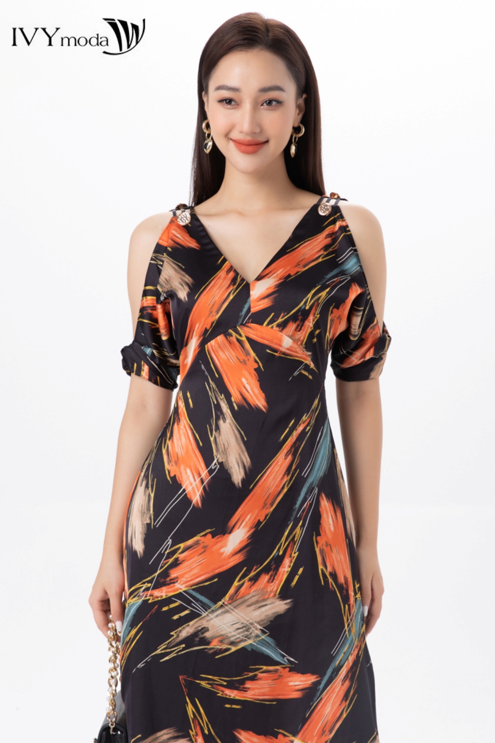 [ Nhập mã LAZSOCIAL10 - Giảm 20% tối đa 99K đơn 199K ] Đầm lụa Cut-Out vai IVY moda MS 48M7254
