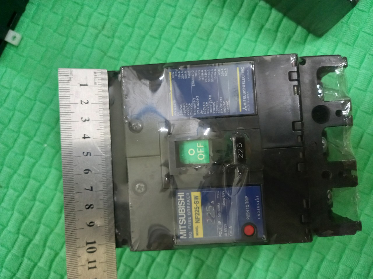 APTOMAT MCCB 3 PHA NHẬT 200A 225A XÁC TO