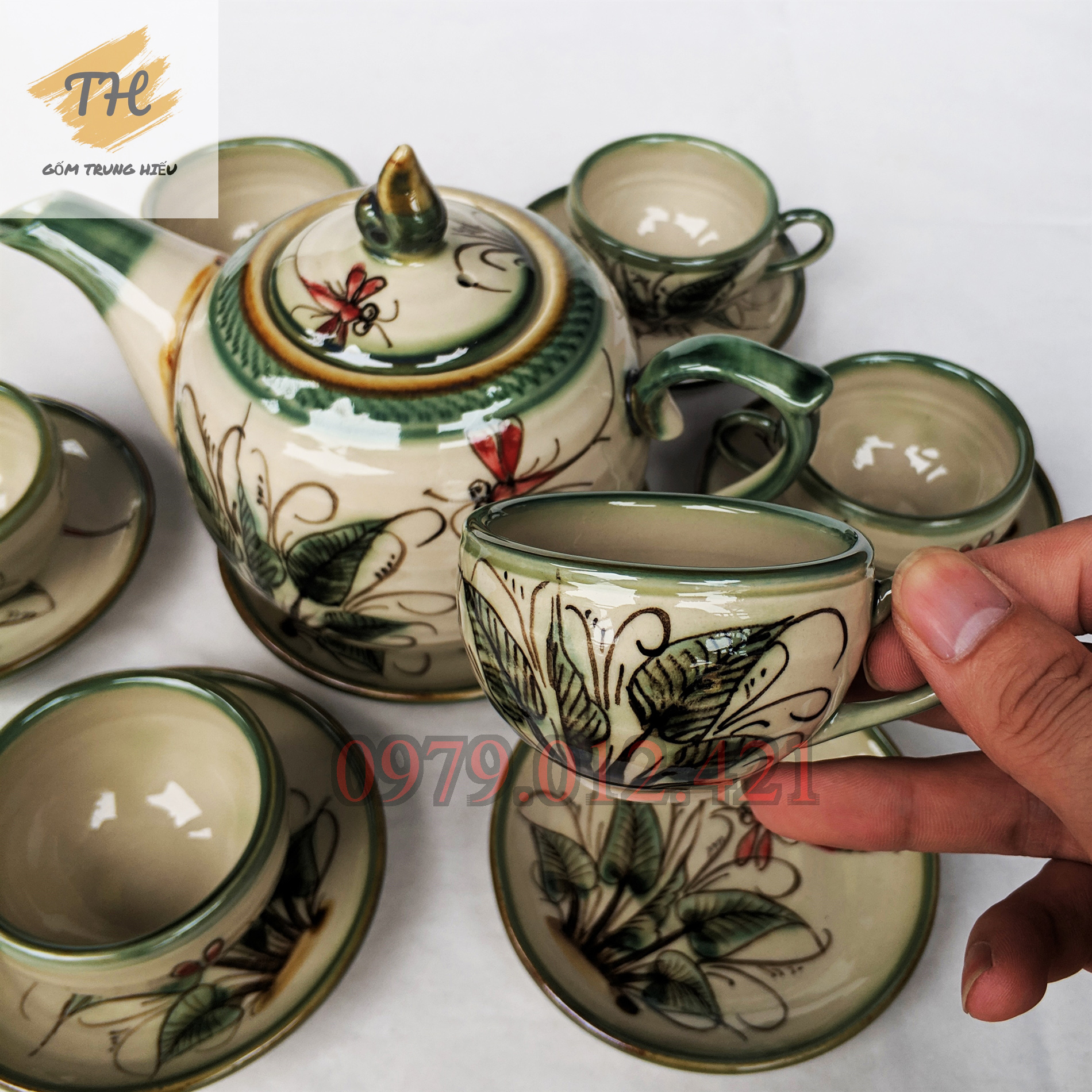 Bộ ấm chén Bát Tràng men bóng vẽ Chuồn khoai