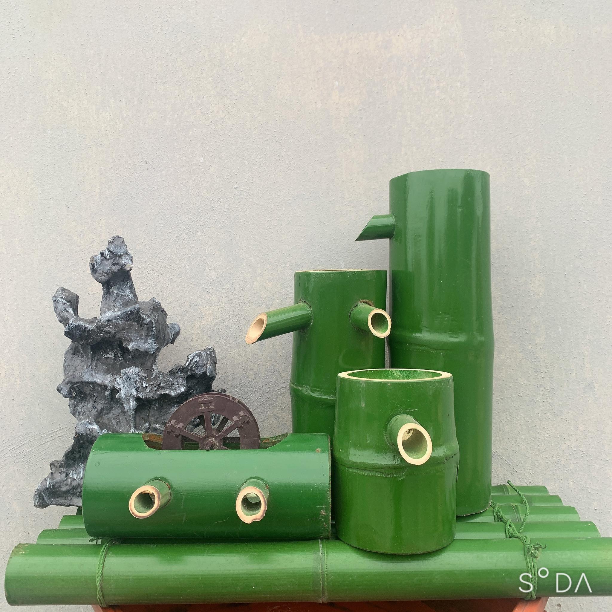 thác nước bằng tre