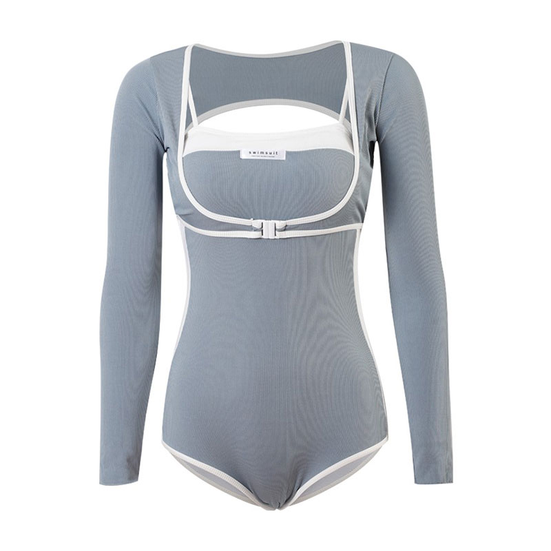 A three-piece long-sleeved swimsuit, a slim high-waisted skirt, a one-piece triangle hot spring swimsuit