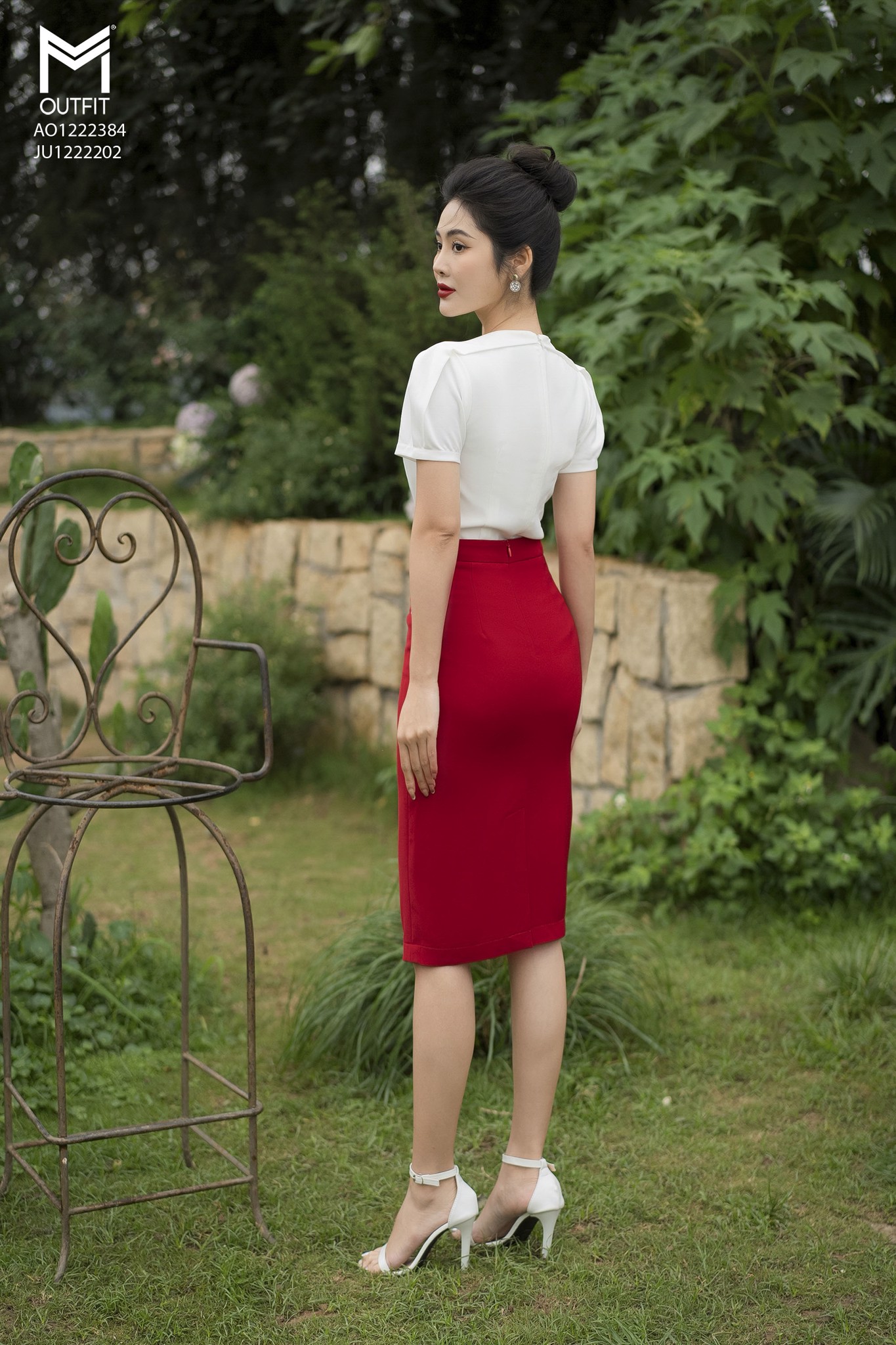 Áo sơ mi cộc tay, dáng ôm eo - Mmoutfit