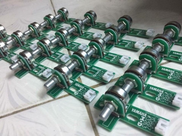 Bend đàn YAHAMA cốt nhôm siêu bền.