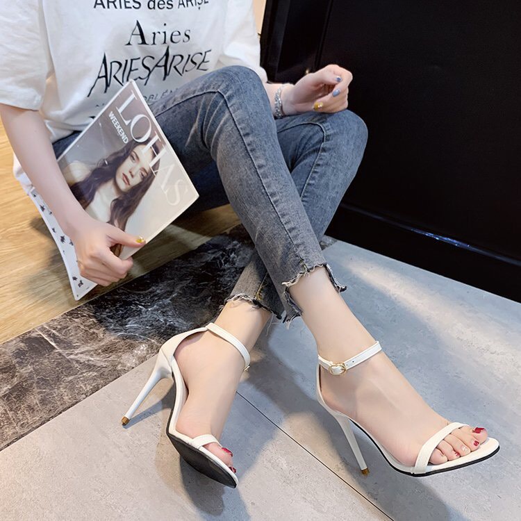 GIÀY CAO GÓT NHỌN 9P - QSCG9