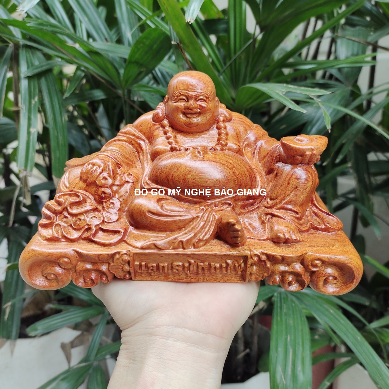 Tượng phật di lặc vạn sự như ý gỗ hương