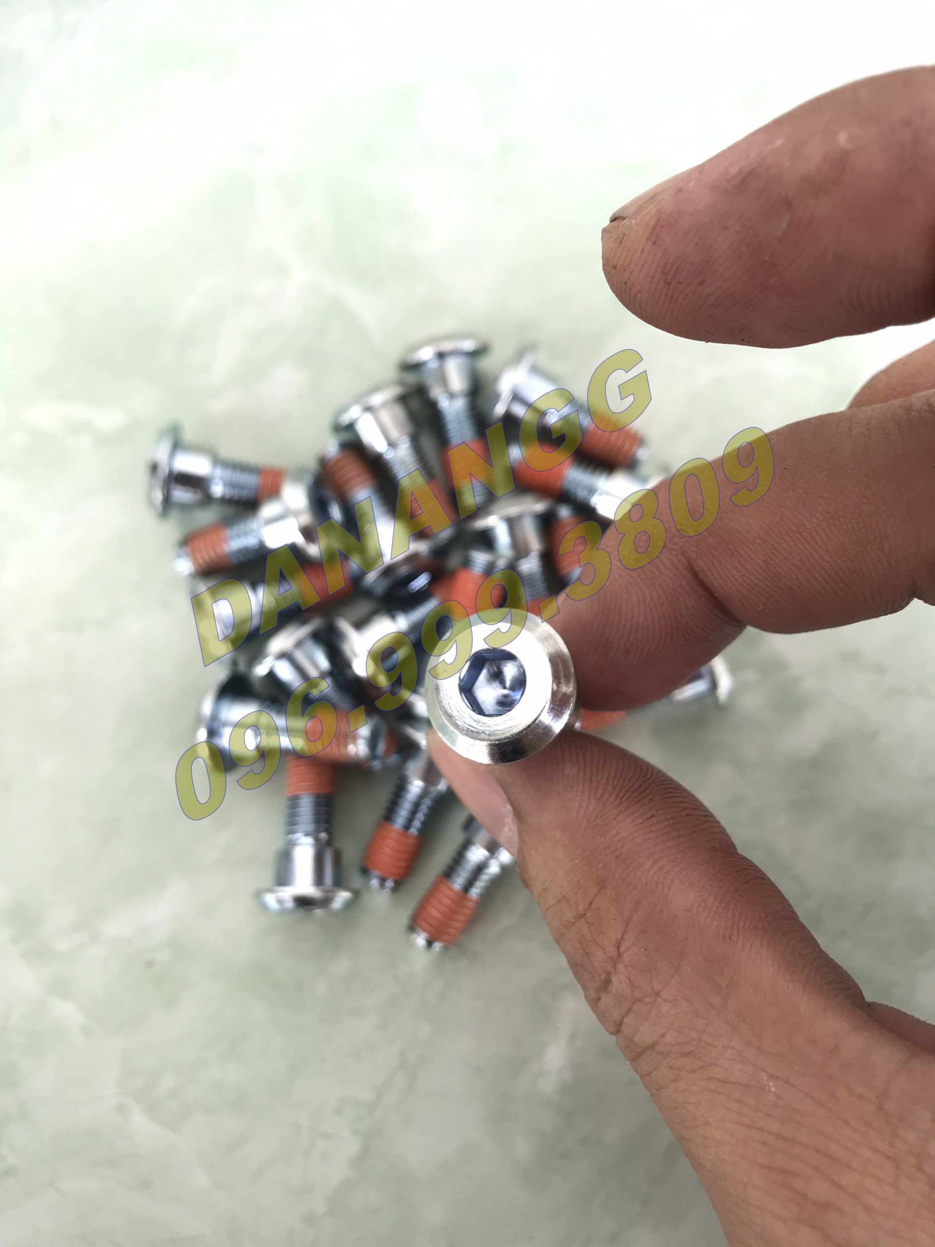 ốc lục giác bắt đĩa honda yamaha