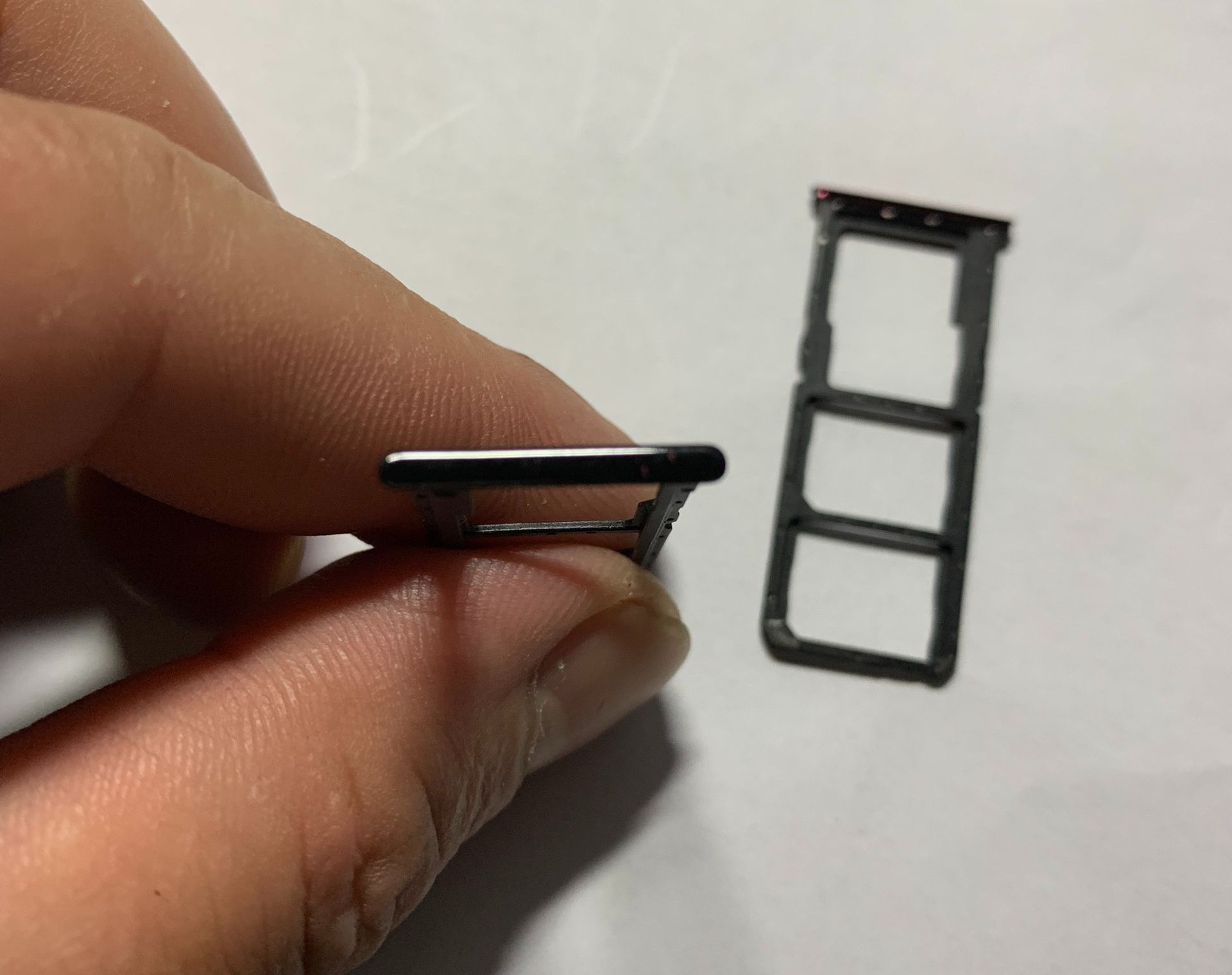 Khay sim điên thoại oppo F9