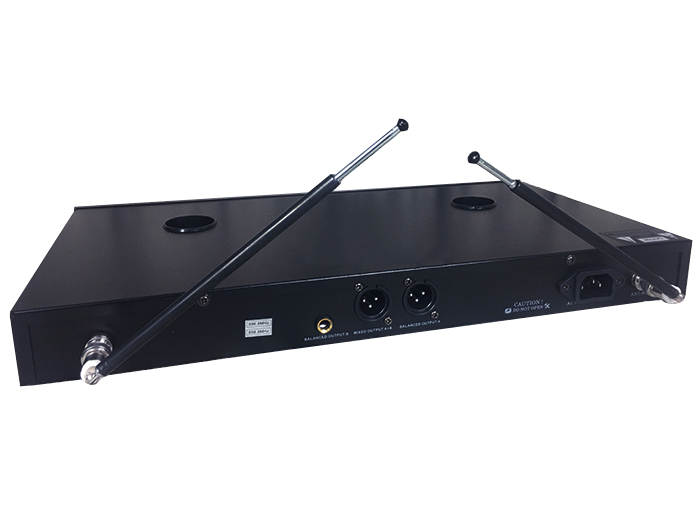 [HCM]Micro không dây Shure U-720 (Đen)