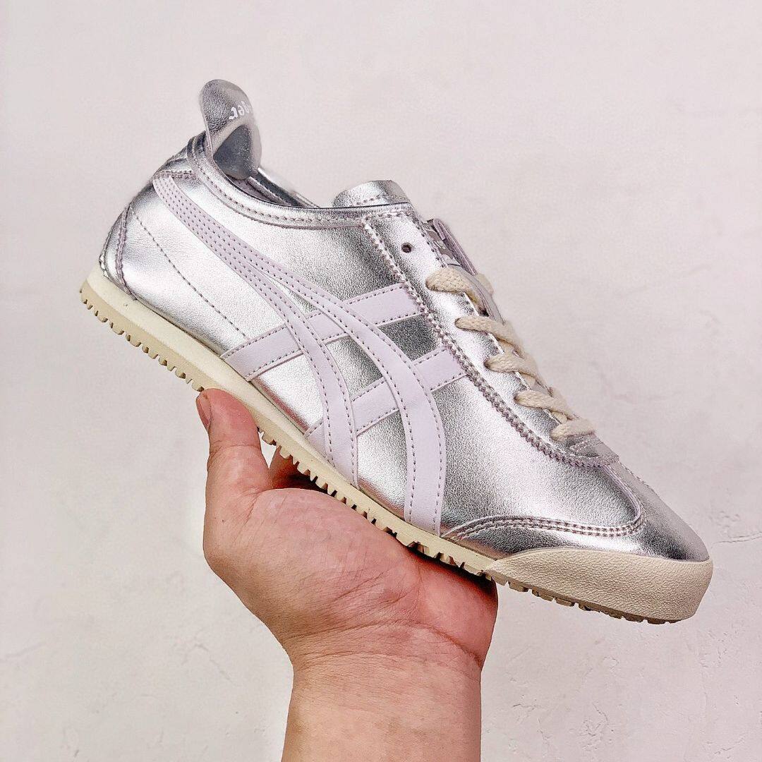 Onitsuka Tiger Shoes MEXICO 66 Men's and Women's Sports Shoes Silver Neutral Super Soft Leather Sports Jogging Tiger Shoes