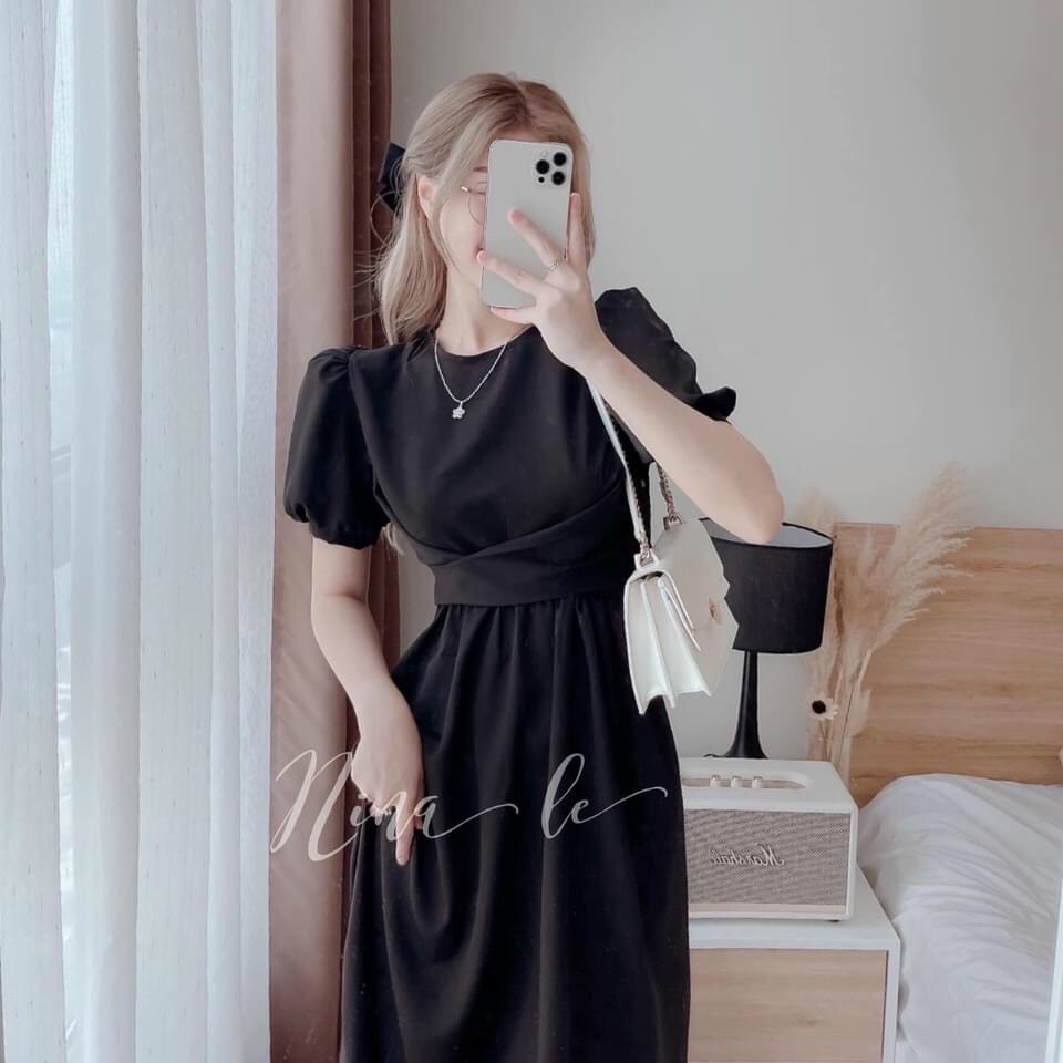 Đầm kiểu xoắn eo kiểu dáng tiểu thư cực xinh.