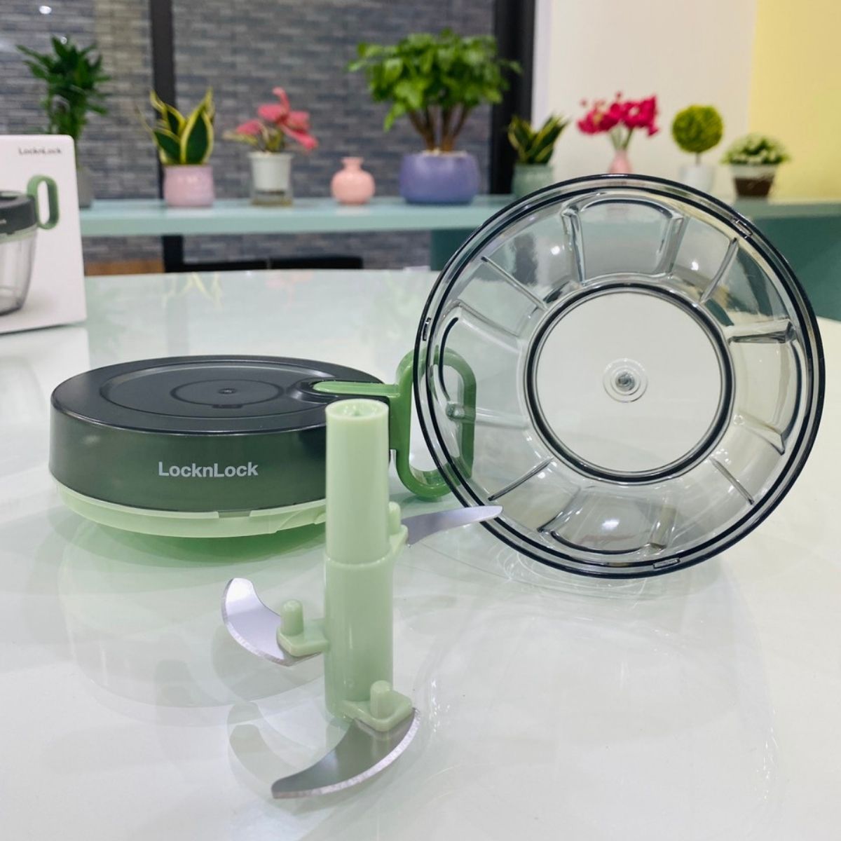 Dụng cụ băm rau củ quả Lock&Lock CKS313 650ML