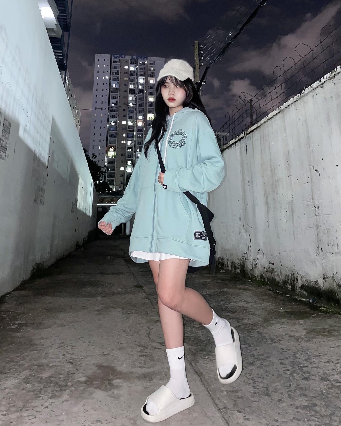 Áo khoác Hoodie Zip Circle