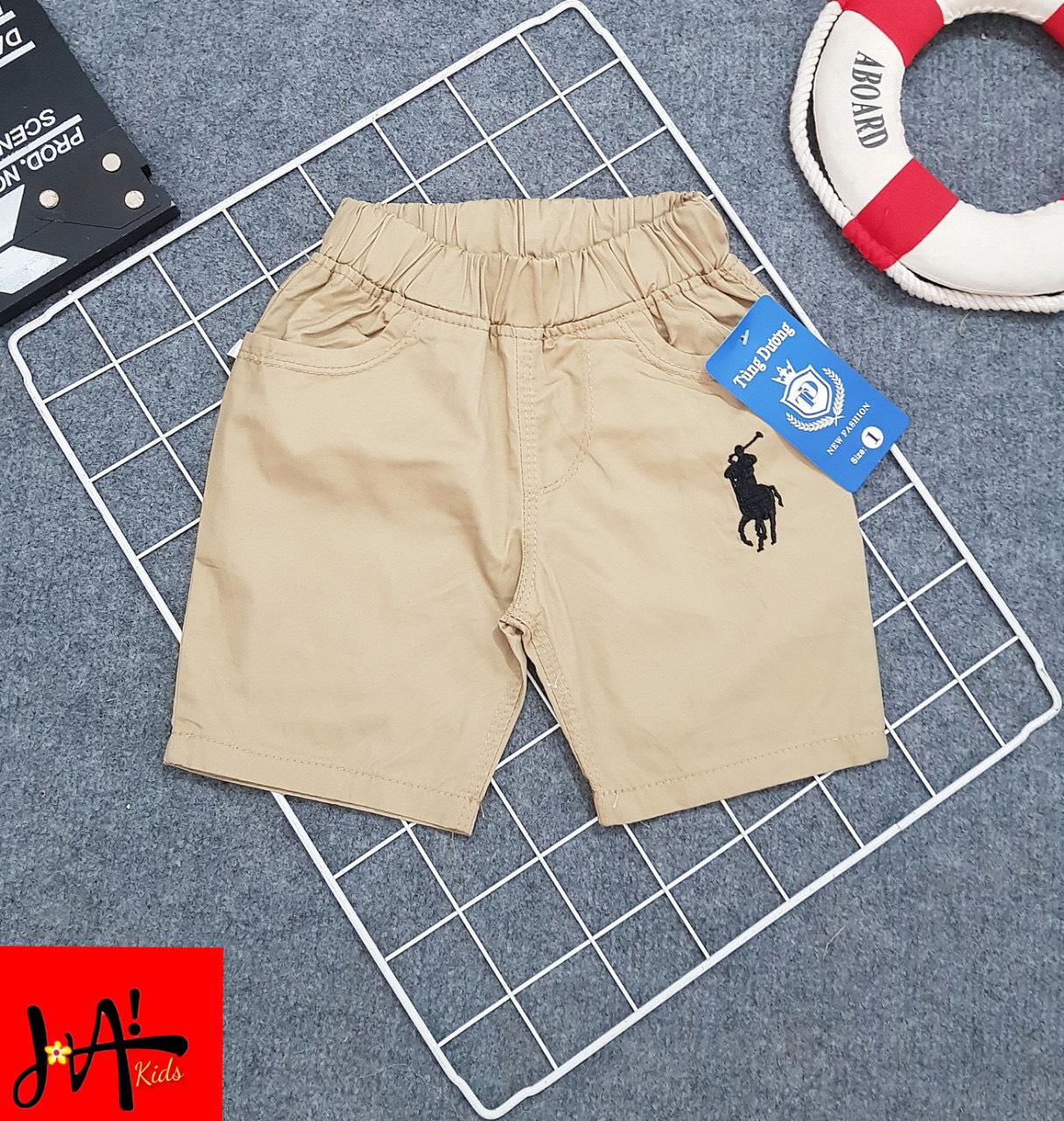 Quần short kaki size nhí bé trai