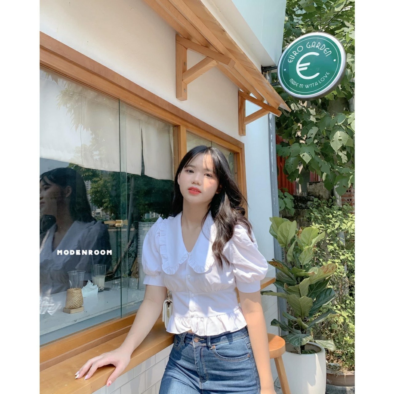 Áo sơ mi nữ cộc tay phồng cổ sen kiểu croptop xinh đẹp