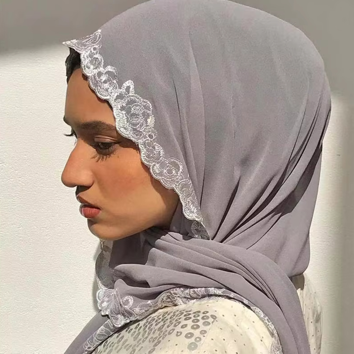 Trendy Plain Lace Scarf Bubble Chiffon Hijabs Solid Color Embroidered Scarfs Chiffon Muslim Woman Veil Eid Abaya Woman Turban Chiffon Hijab Scarf Long Solid Color Lace Pearl Head Wraps Scarves Ladies Beach Sunscreen Shawls Veils Scarf for women