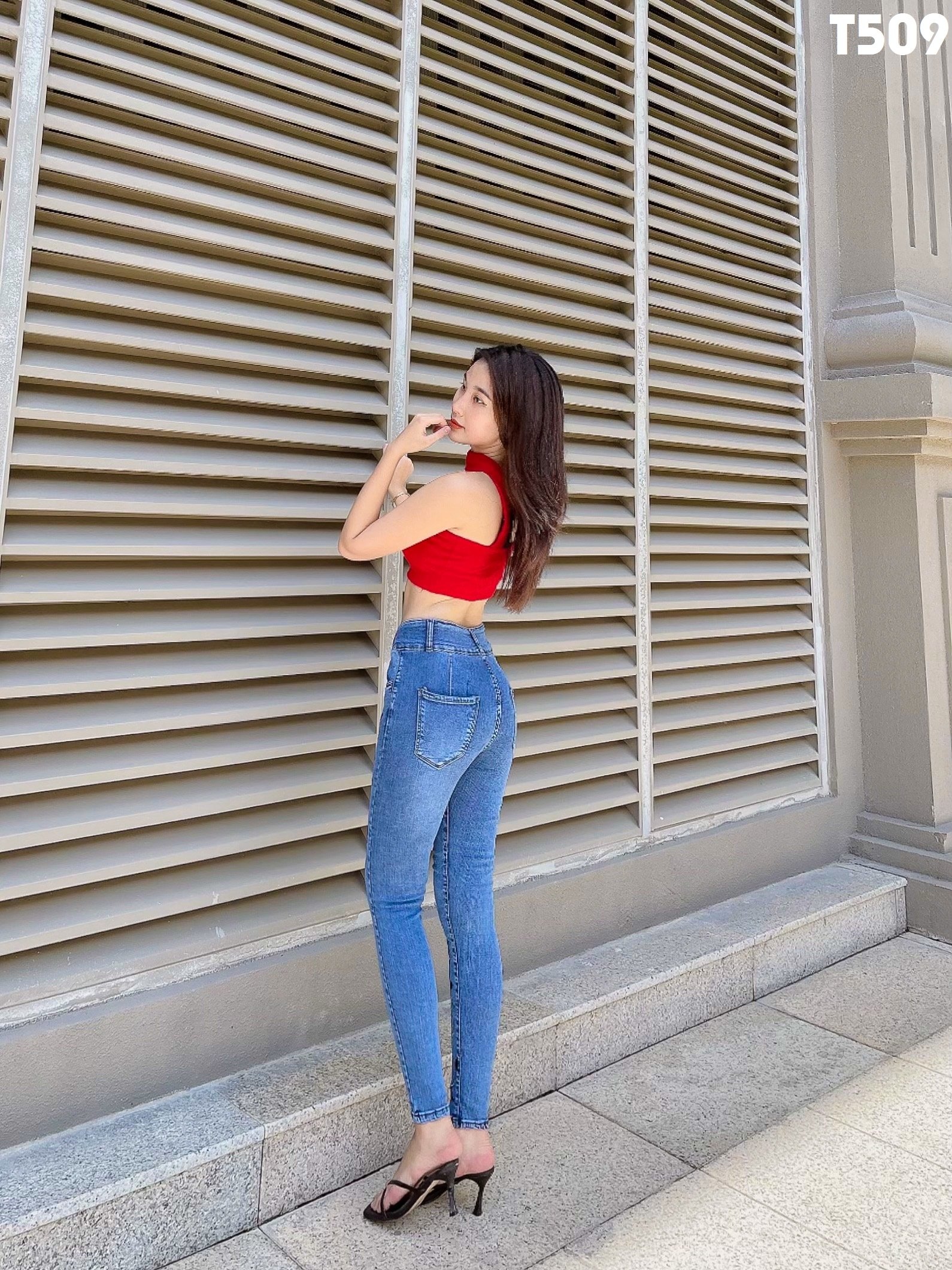 Quần jean nữ thêu hoa chất co giãn T509