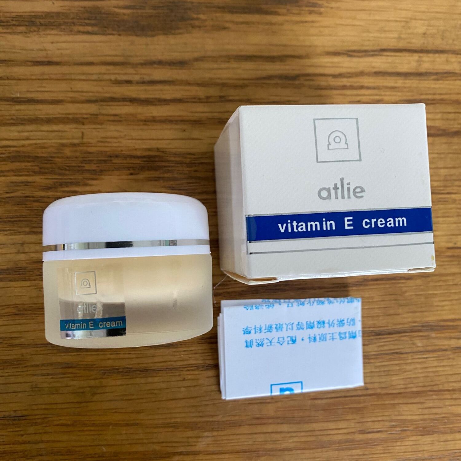Kem dưỡng trắng da Atlie Vitamin E - 16g - Tem số 1