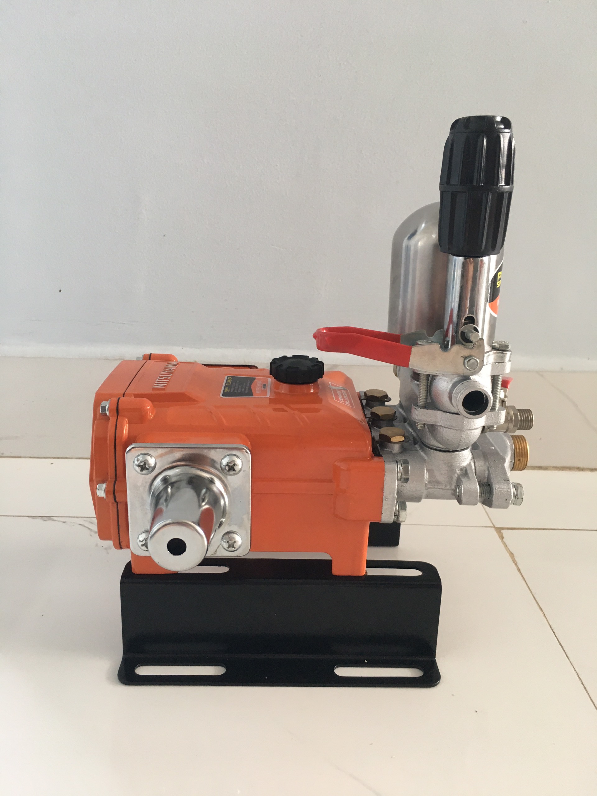 Đầu Phun Xịt Áp Lực 1HP Mitsuyama Piston Sứ