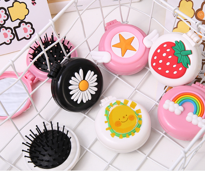 Bộ gương lược mini bỏ túi siêu cute