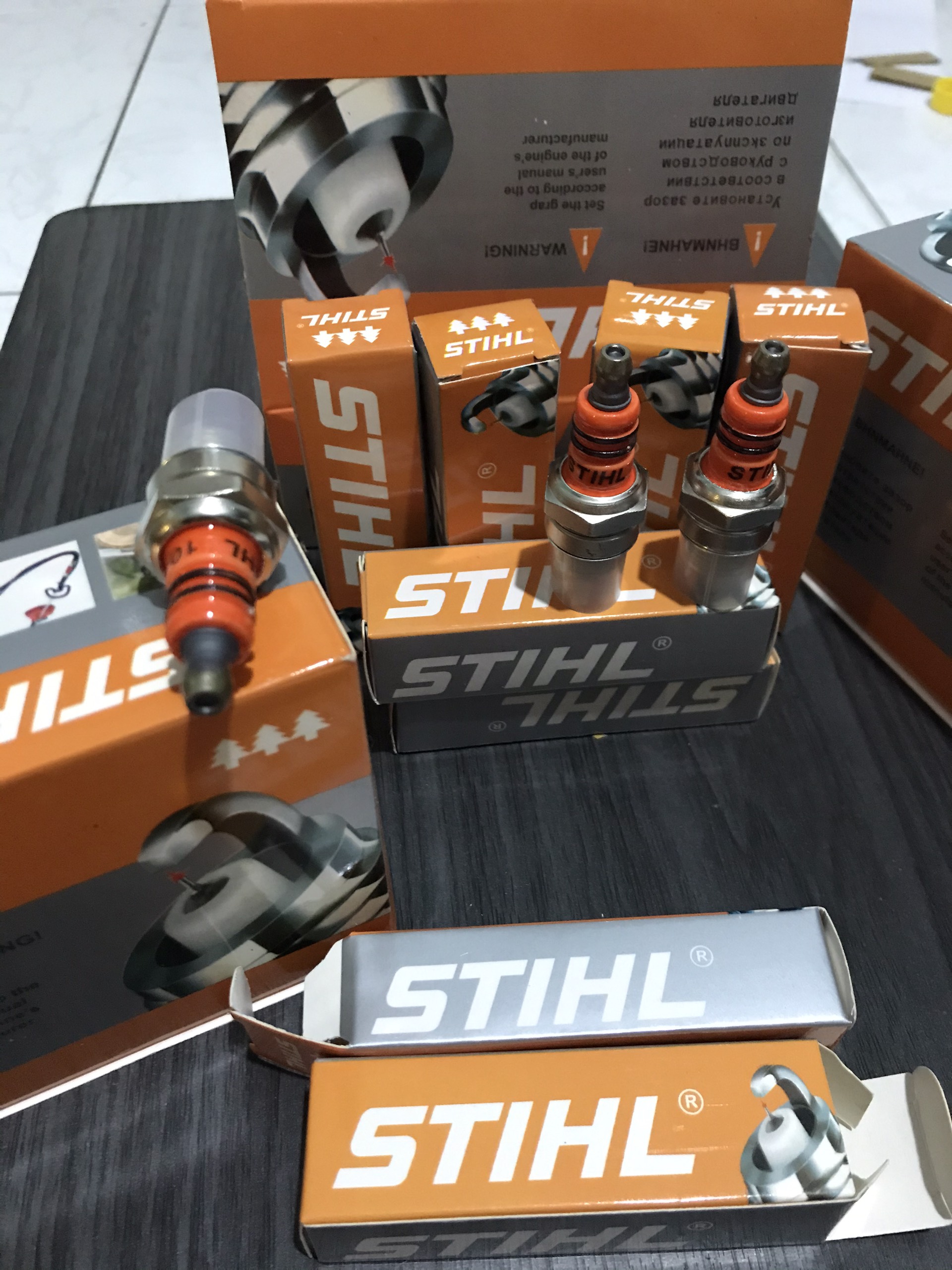 BUGI MÁY CẮT CỎ - MÁY CƯA 2 THÌ. BUGI 2 THÌ. ST-IHL