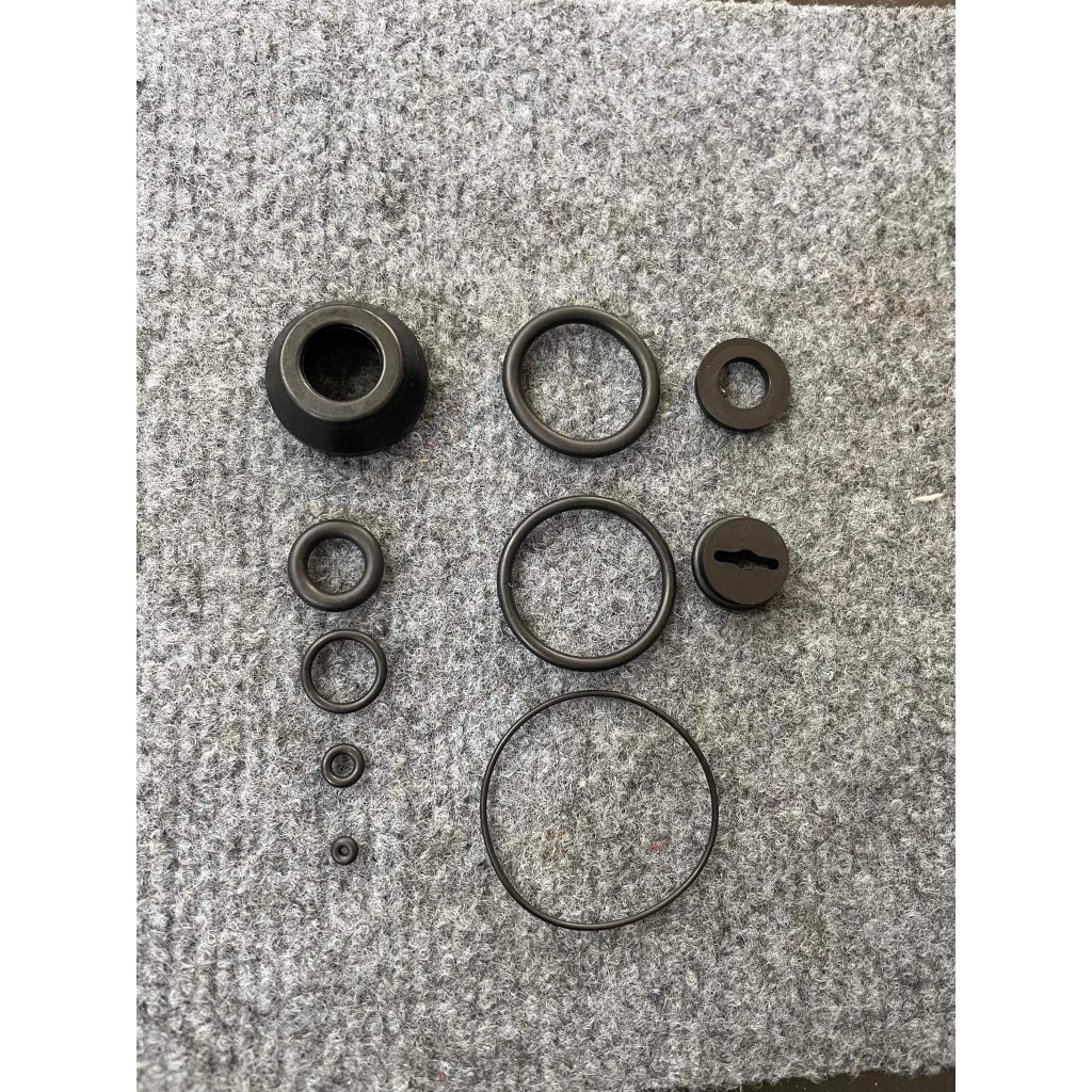 Ron, Lưỡi gà súng bắn đinh F30
