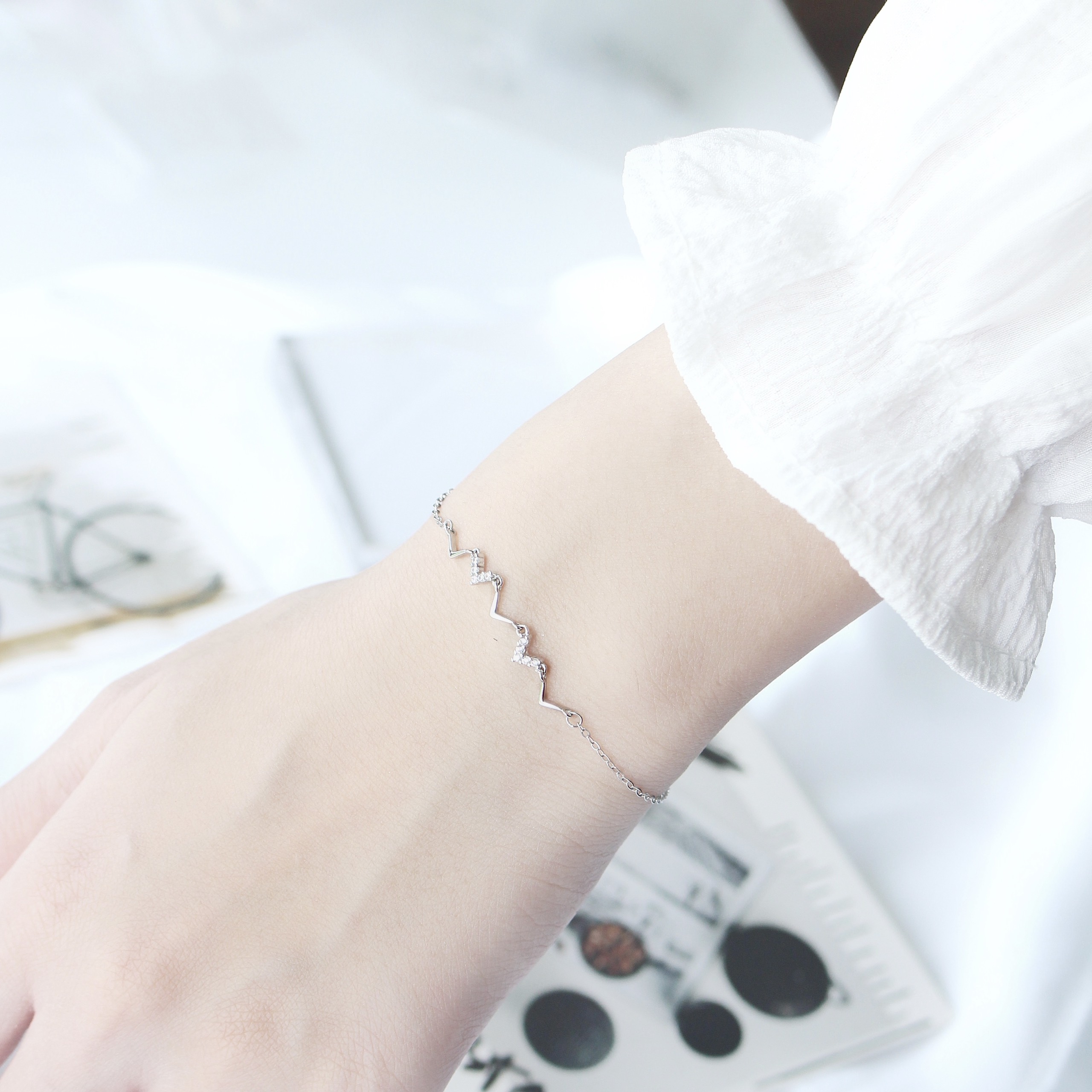 Vòng tay bạc Miuu Silver, lắc tay nữ Zigzac Bracelet