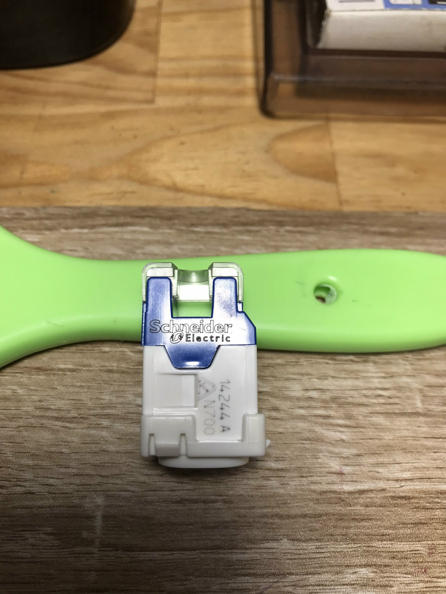Ổ cắm mạng RJ45 CAT6 UTP Schneider