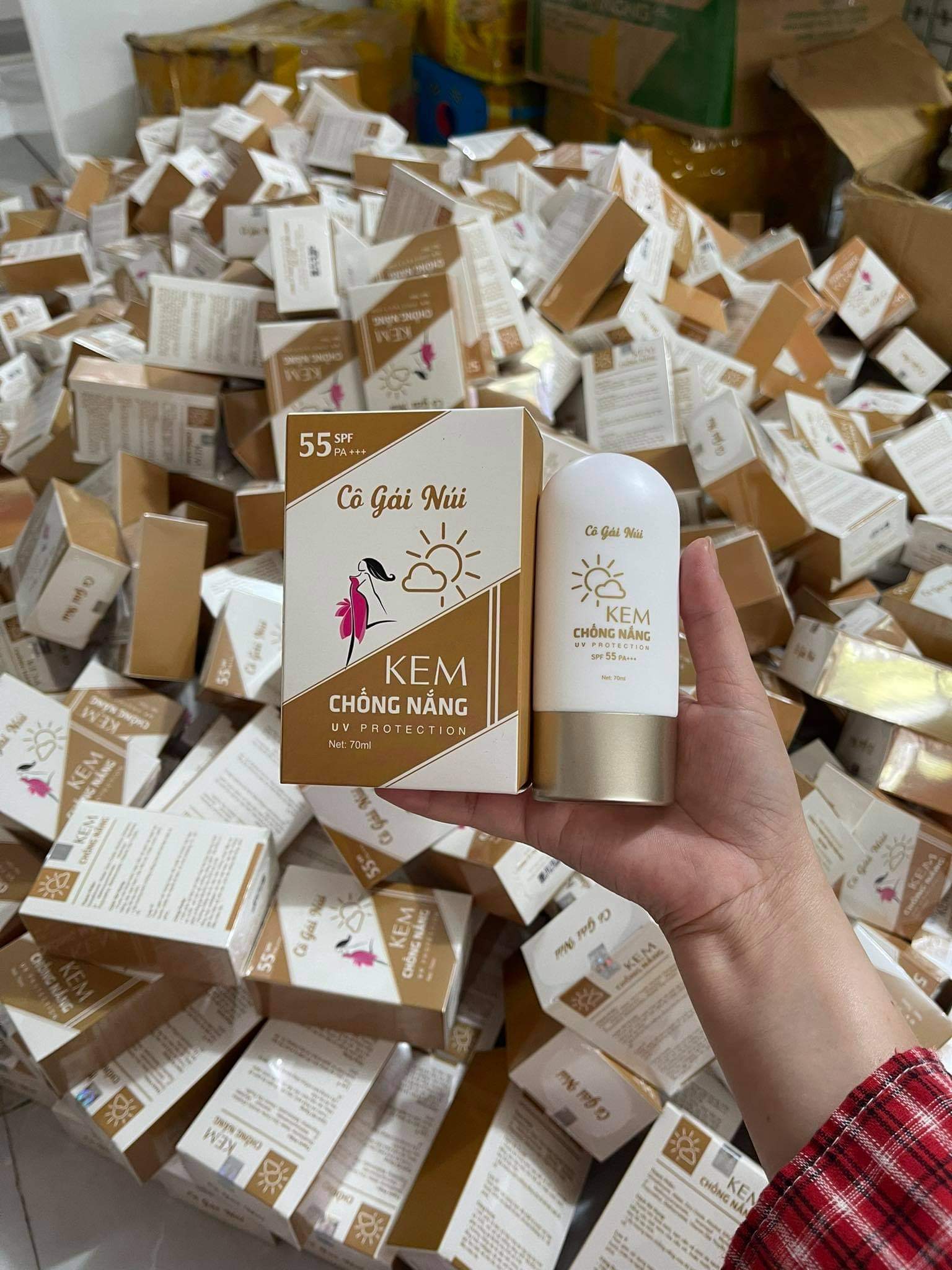 KEM CHỐNG NẮNG SPF 55 PA +++