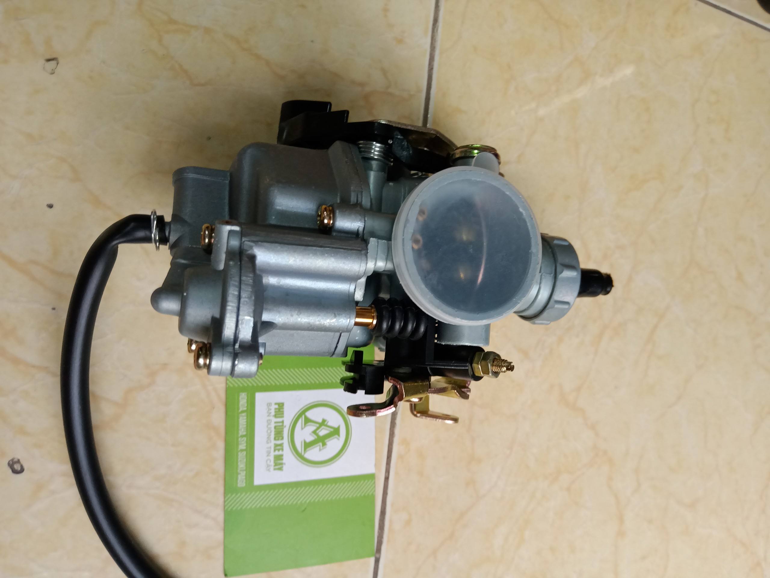 Bình xăng con xe ba bánh 175cc 2 ga ( hình chụp trực tiếp )