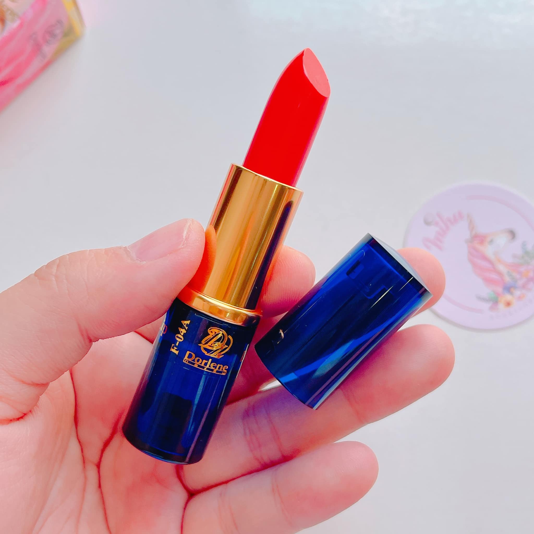 Son lì dưỡng khắc phục thâm môi Dorlene Herbal Pink Lip Thái Lan