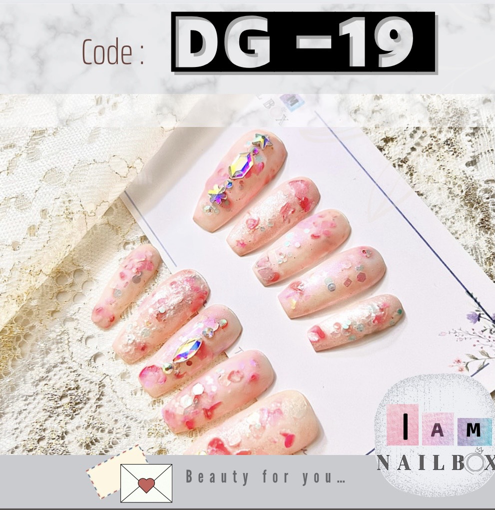 Nailbox thiết kế Ẩn xà cừ sang lạ mắt (Code DG19)